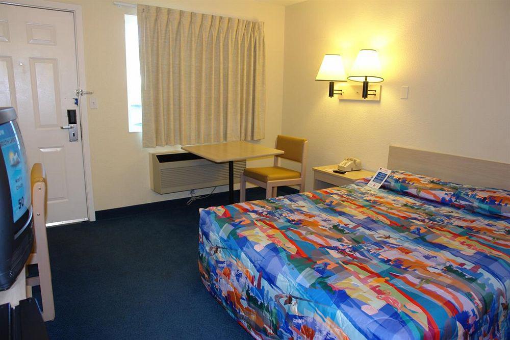 Motel 6-South Lake Tahoe, Ca Екстер'єр фото